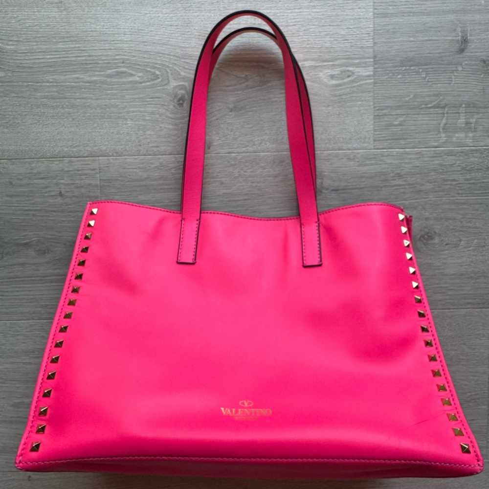 Valentino Garavani Rockstud Hot Pink Large Studded Leather Tote